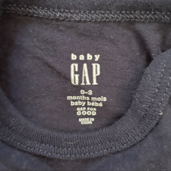7/$20 | Gap long sleeve bodysuit - Picture 3 of 4